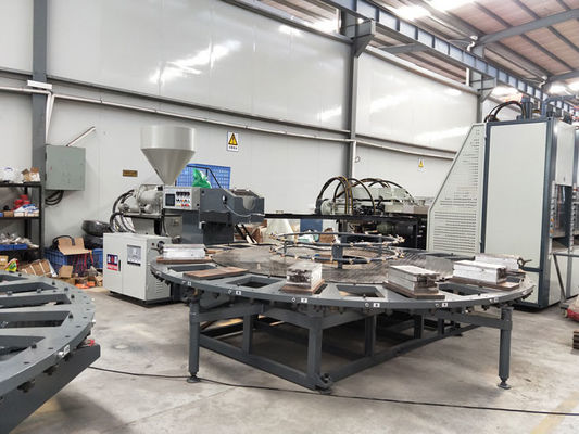 1人は機械にPP/SEBS材料のための12/16/20/24の場所をする唯一型に蹄鉄を打ちます